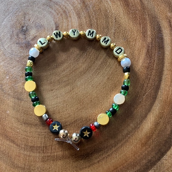 5 for $20 Taylor Swift Friendship Beaded Bracelet
“Look What You Made Me Do” - Picture 1 of 2